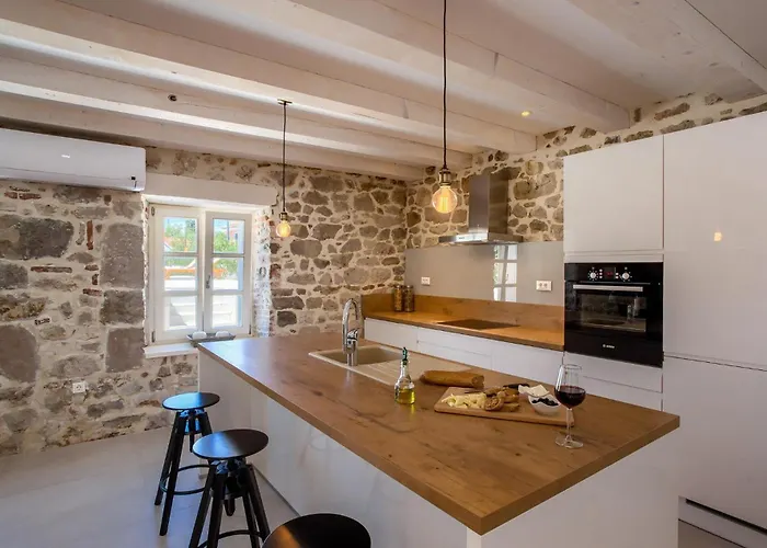 Plivov بيت للعطل