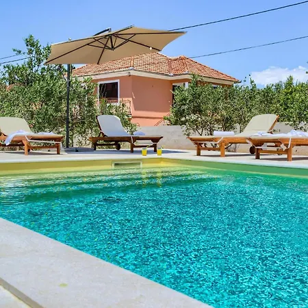 Casa de Férias Plivov *